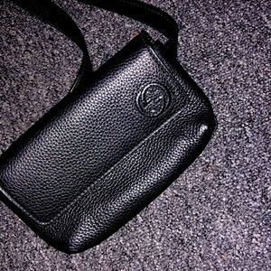 Unisex Black Gucci Shoulder Bag/Cross Body Handbag